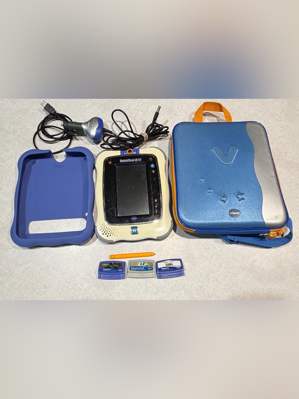 VTech InnoTab Kids Learning Tablet Bundle - Blue/White